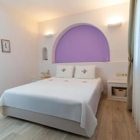 Szálloda Gardenya Buti̇k 3*